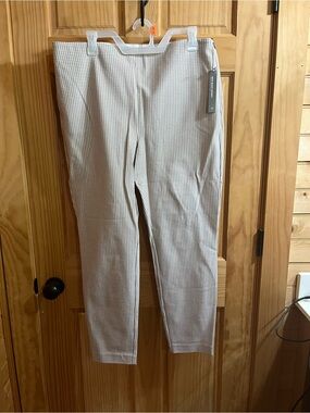 Slim Fit Women’s Check Ankle Pants - Beige